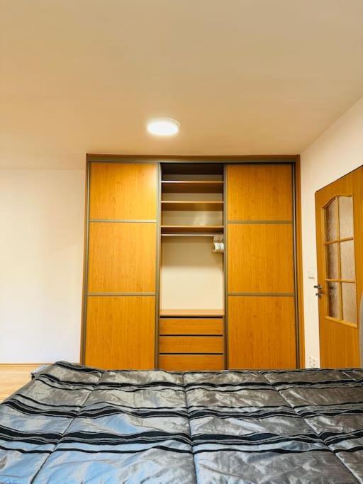 Family-Friendly Prague 5 Stay Zewnętrze zdjęcie